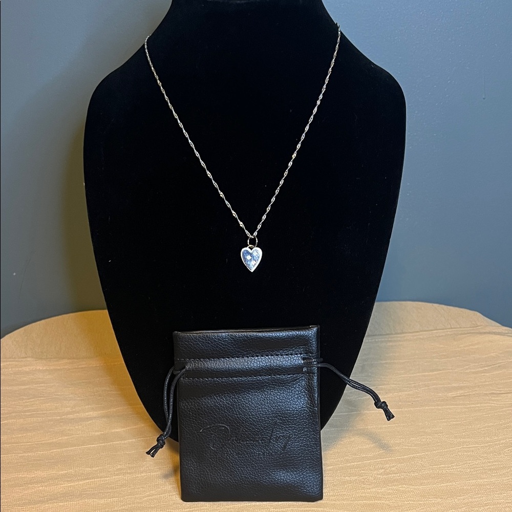 Oak & Ivy Chic Silver Heart Necklace